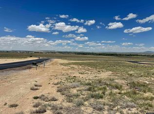 301 Cutthroat Dr, Saratoga, WY 82331