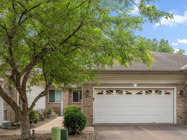 14208 Heritage Ln, Apple Valley, MN 55124