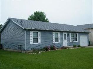 1312 10th St, Harvard, IL 60033