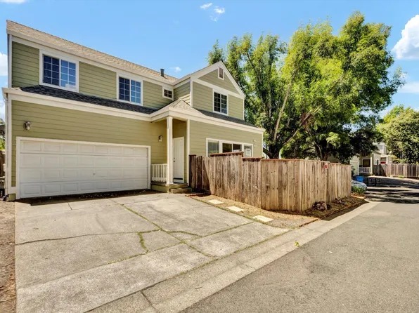 902 Kingwood Street, Santa Rosa, CA 95401