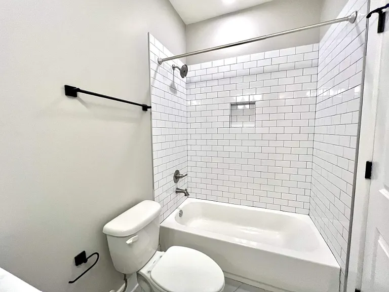 26 N McLean Blvd #201 — Photo 17