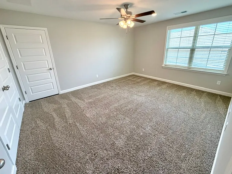 370 Azalea Dr — Photo 10
