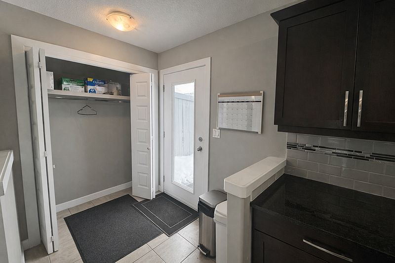 Fort Saskatchewan House for rent - 3 Bedrooms — photo 8