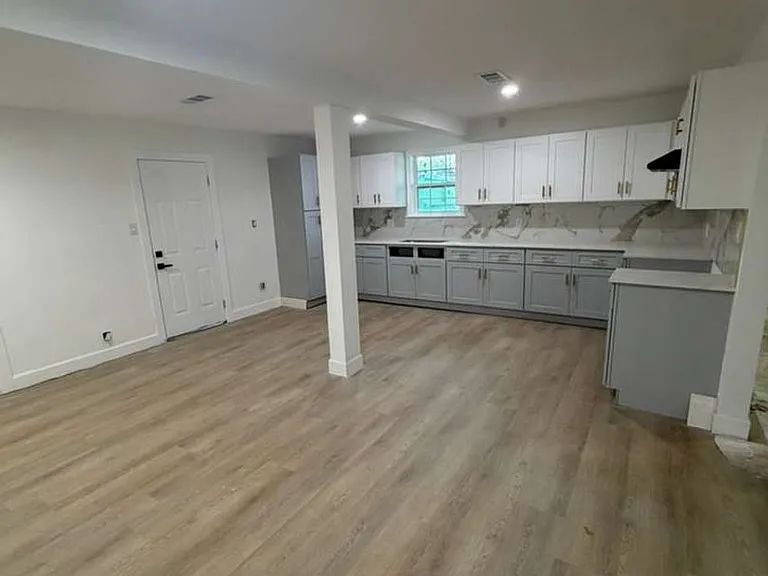 5938 Doulton Dr — Photo 7