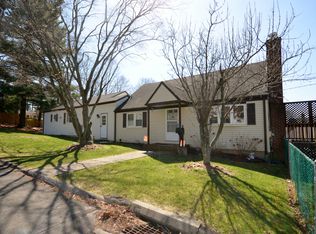 5 Byrd Rd, Norwalk, CT 06850