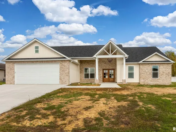 1106 Horizon Dr, Marion, IL 62959