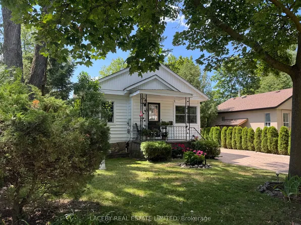 82 Mill St, Richmond Hill, ON L4C 4A7