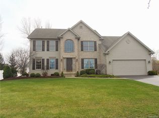 63 S Rockingham Way, Amherst, NY 14228