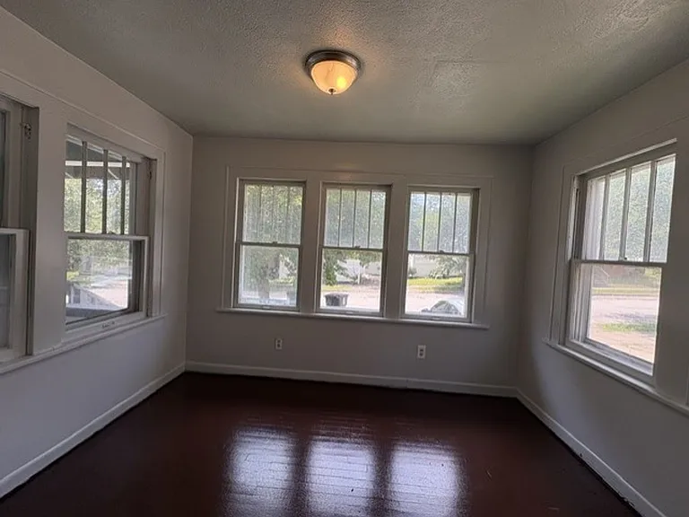 2295 14th St SW — Photo 2