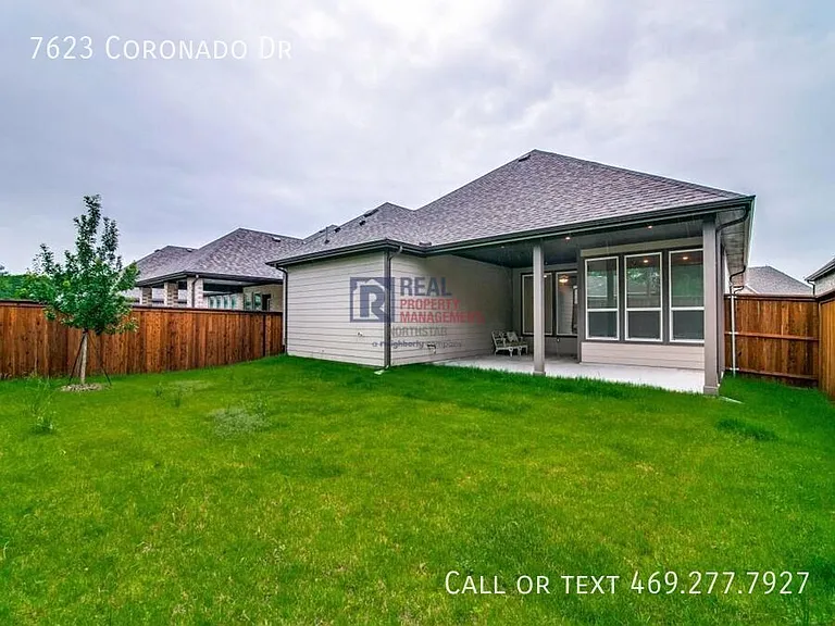 7623 Coronado Dr — Photo 23