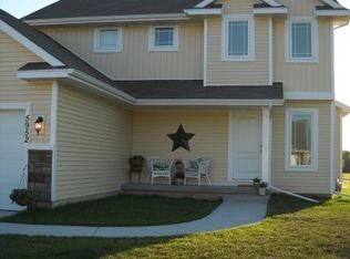 5952 NW 50th St, Johnston, IA 50131