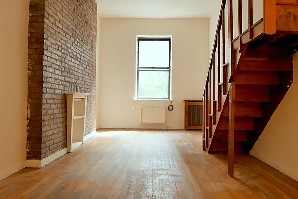 Rented by JK Dansar Corp | media 16