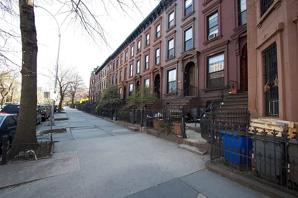 Rented by J Backer Group Inc | media 45