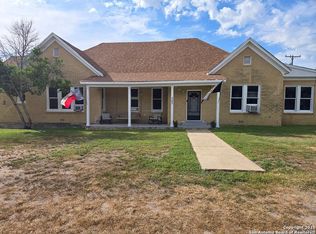 323 Main, Pettus, TX 78146