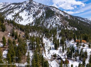 68 Cedar Dr, Thayne, WY 83127