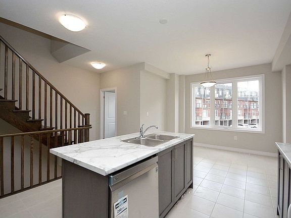 5th image of 445 Ontario St N #18
