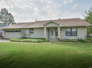 2604 W 68th St S, Tulsa, OK 74132