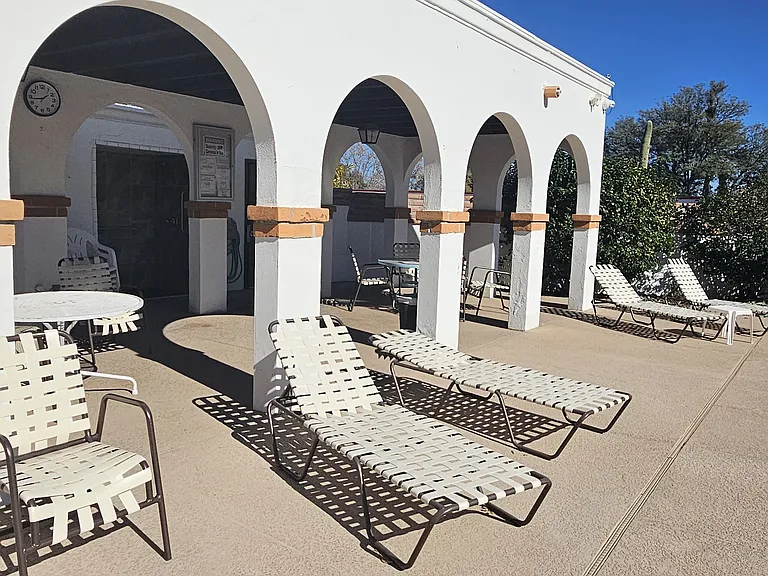 424 S Paseo Madera #B — Photo 16