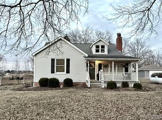 5825 Redbud Ln, Edwardsville, IL 62025