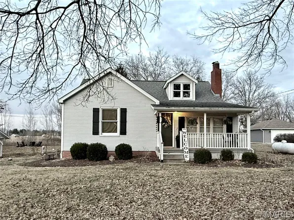 5825 Redbud Ln, Edwardsville, IL 62025
