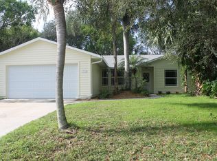 1725 Lagoon Ln, Sebastian, FL 32958