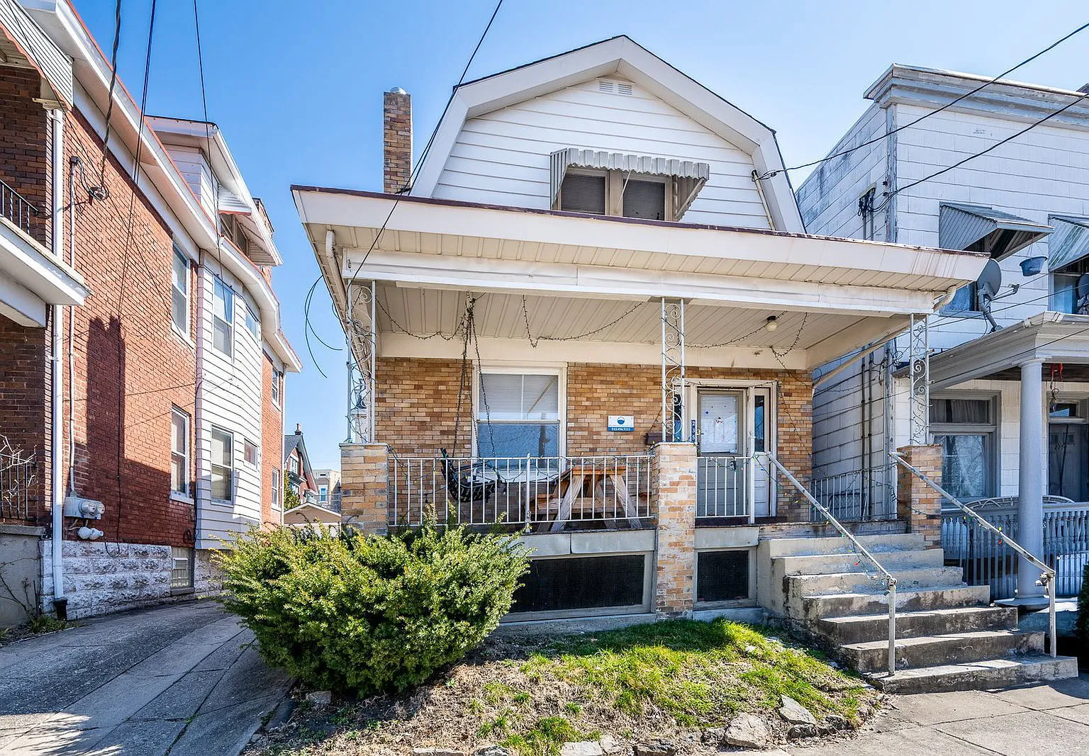 3 bed, 1.0 bath, $2,650 — Photo 1