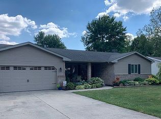 100 Joan Dr, Divernon, IL 62530