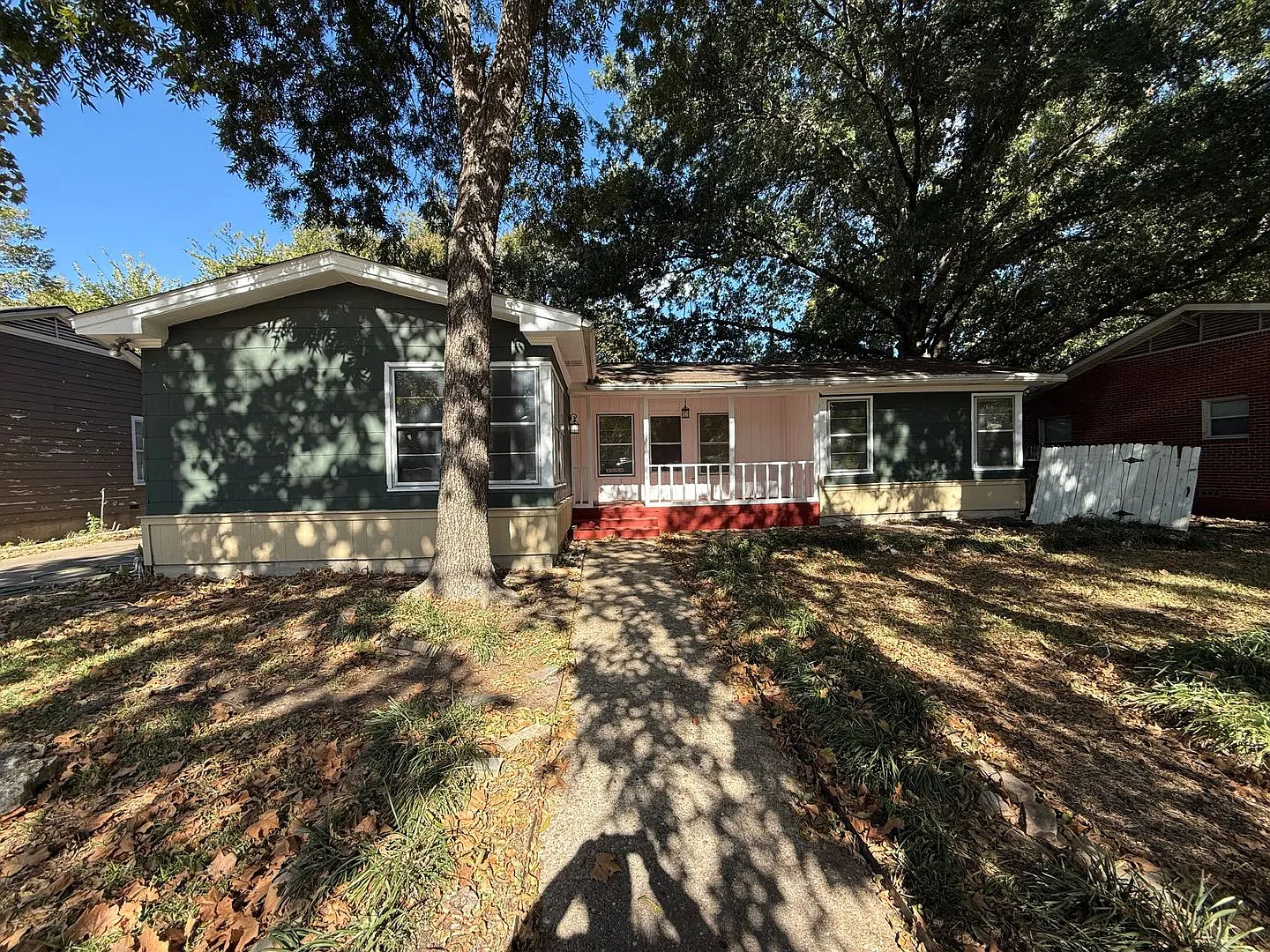 3609 E Brookview Dr. — Photo 1