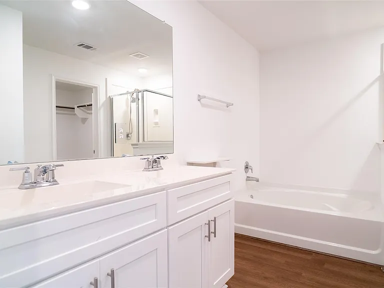 8214 Star Terrace Dr — Photo 20