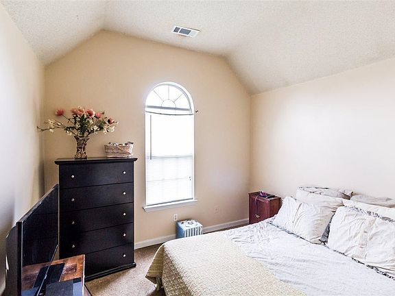 2nd image of 2774 Breezy Ridge Trl