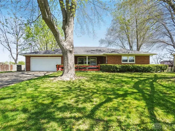 2368 Ada Dr, Middletown, OH 45042