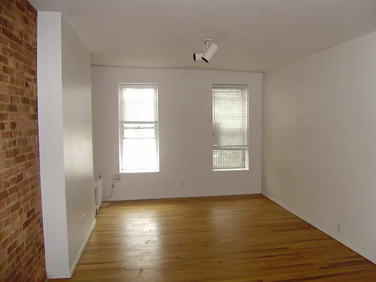 Rented by Mauro Bros Real Estate Services LLC | media 12