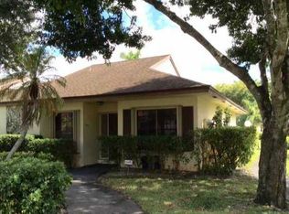7548 Nova Dr, Davie, FL 33317
