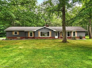 8619 Sugar Tree Dr, Novelty, OH 44072