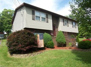 1213 17th St, Vienna, WV 26105