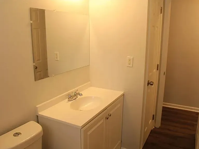 1132 Gilmore Ave #1132 — Photo 6