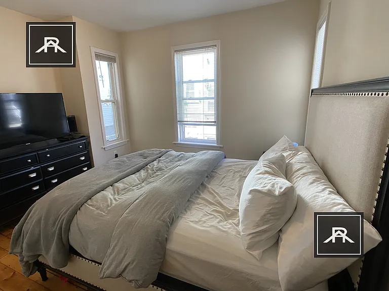 22 Radcliffe Rd #1 — Photo 7
