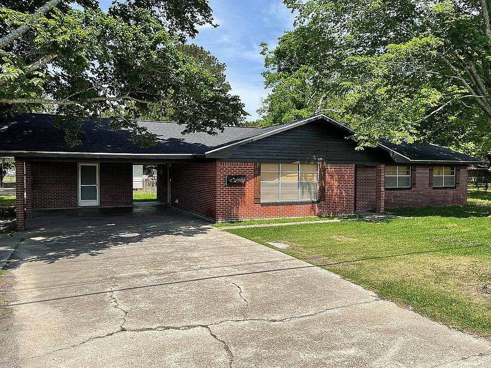 1st image of 410 Martin Luther King Dr