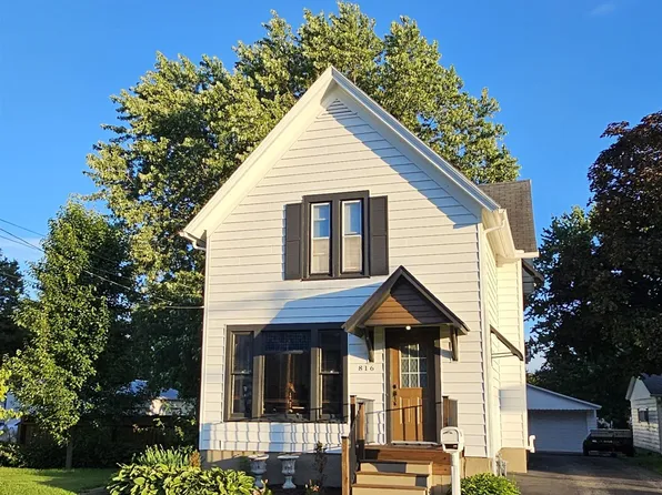 816 E Knox St, Galesburg, IL 61401