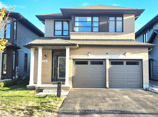 341 Haliburton Hts, Ottawa, ON K2V 0G2