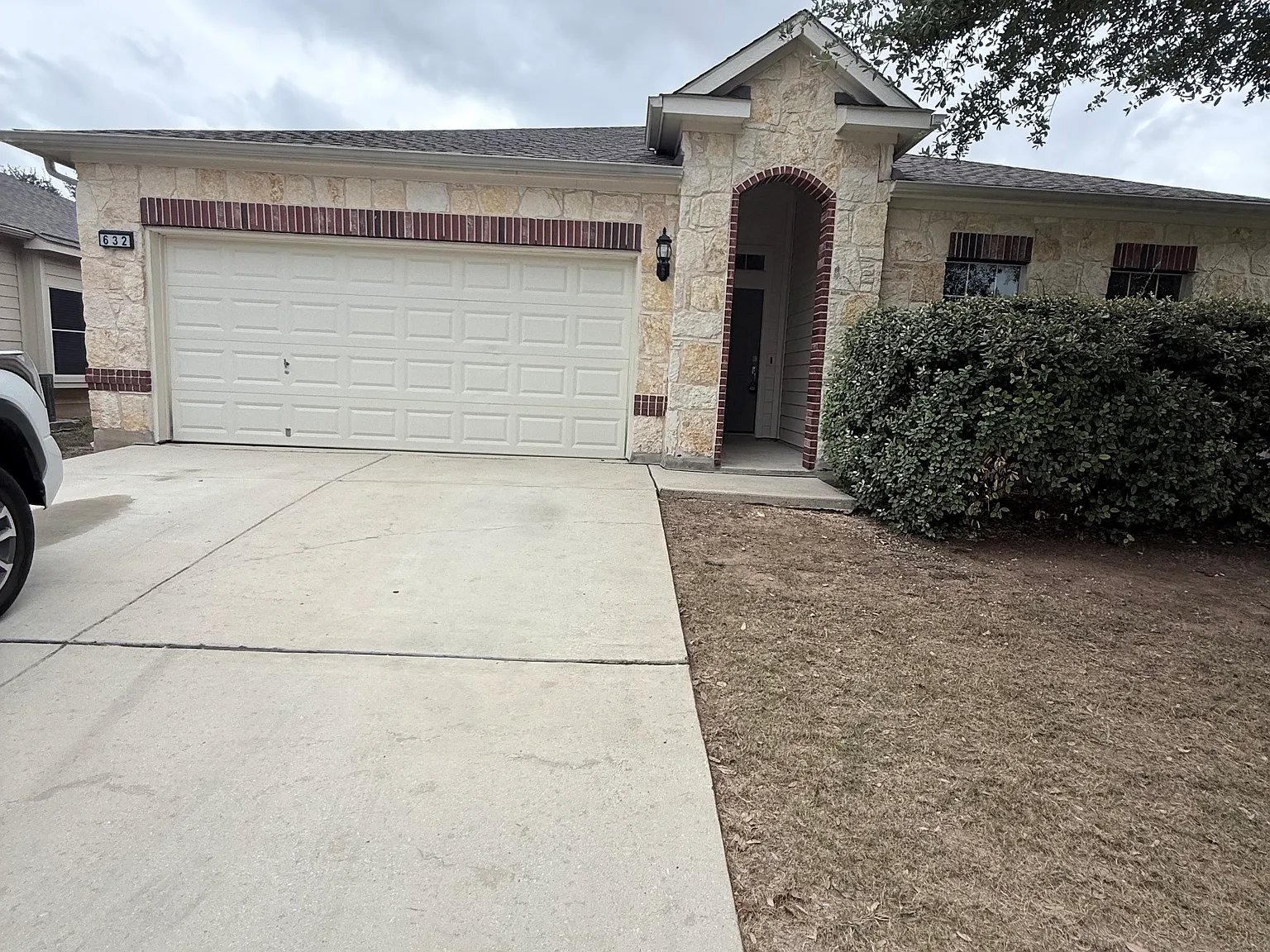 3 bed, 1704 sqft, $1,800 — Photo 1