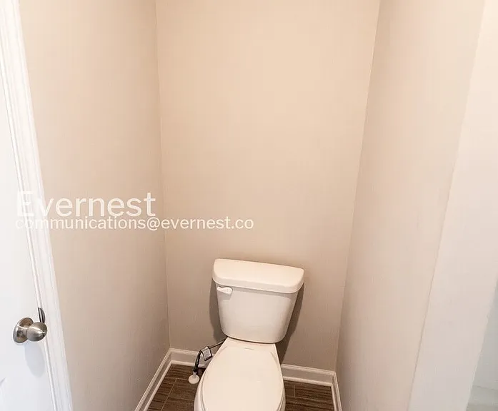 104 Culver St — Photo 8
