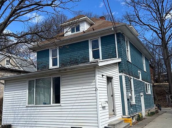 6 Andrews Ave
