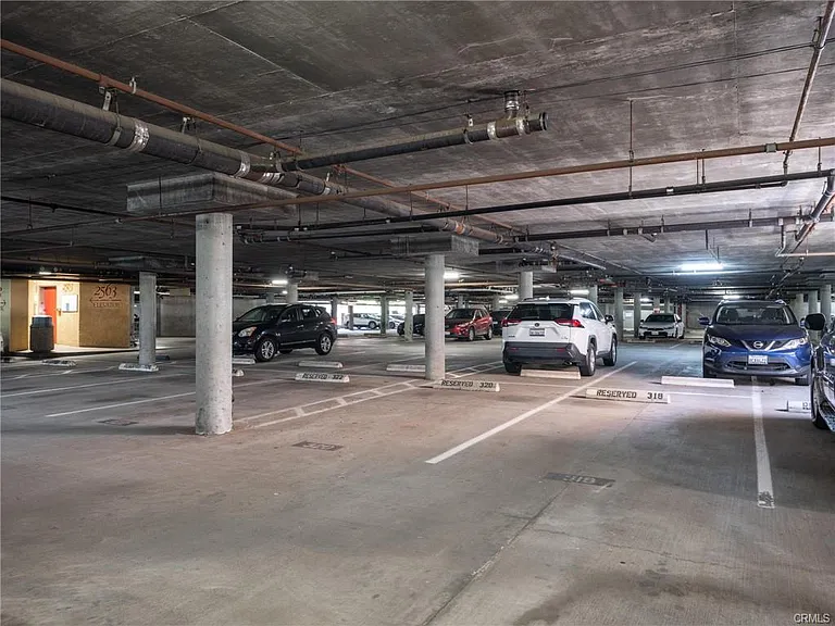 2571 Plaza Del Amo #209 — Photo 32