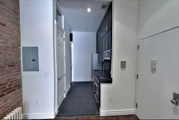 Rented by REAL New York | media 3