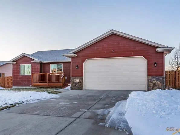 673 Airway Ct, Box Elder, SD 57719
