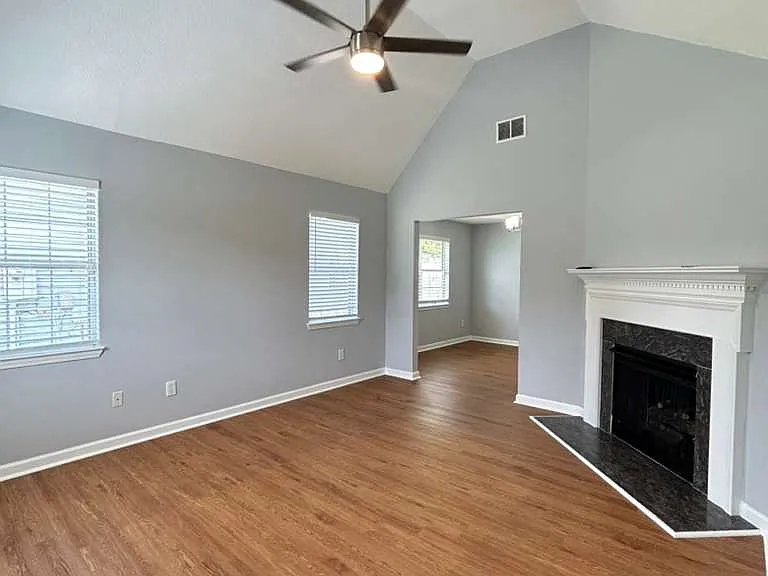 90 Pointe North Dr — Photo 3