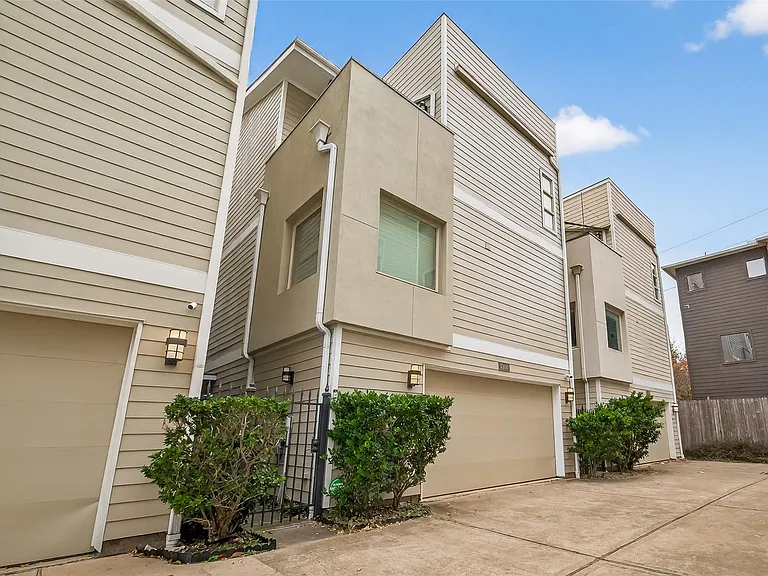 1510 Crockett St #B — Photo 2