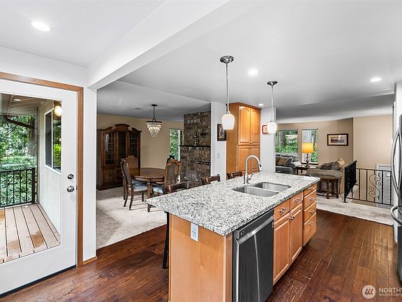 4th image of 5418 142nd Street NW