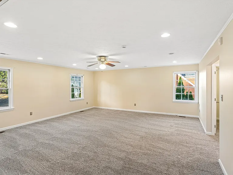 13 Estate Dr — Photo 13